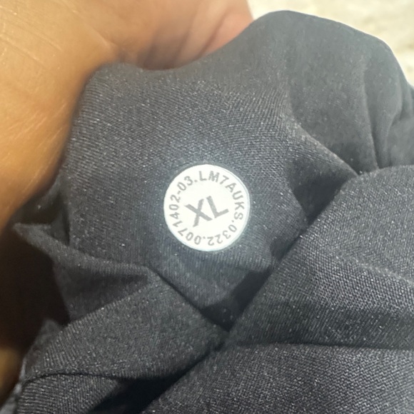 lululemon men’s License to Train Linerless Short 7"
Textured size XL NWOT - Picture 4 of 5